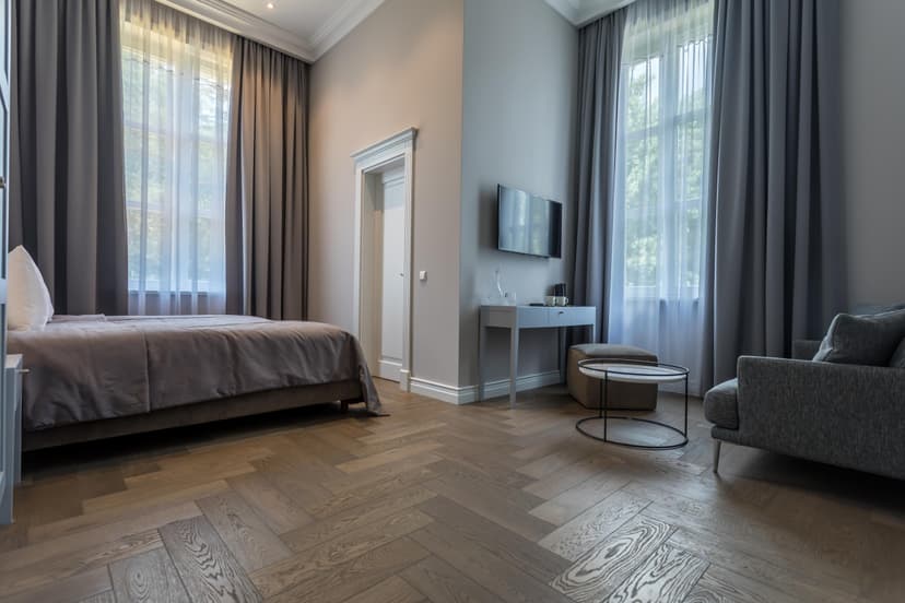 Naktis viešbutyje „Vila Komoda“ didesniojo tipo kambaryje dviem + pusryčiai