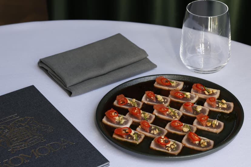 Naktis viešbutyje „Vila Komoda“ dviem + DOVANA