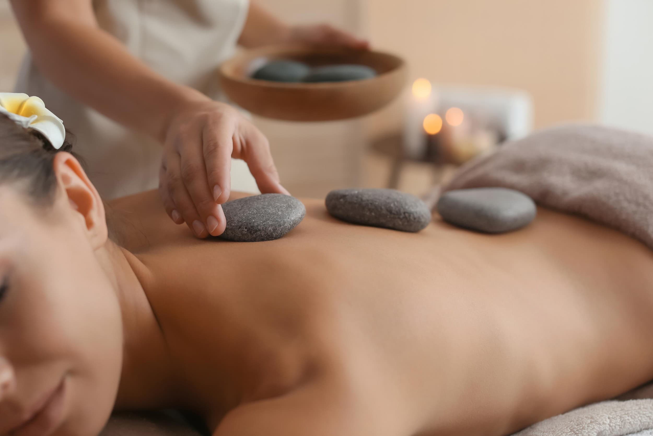 Karštų akmenų masažas „Mystic SPA Hub“