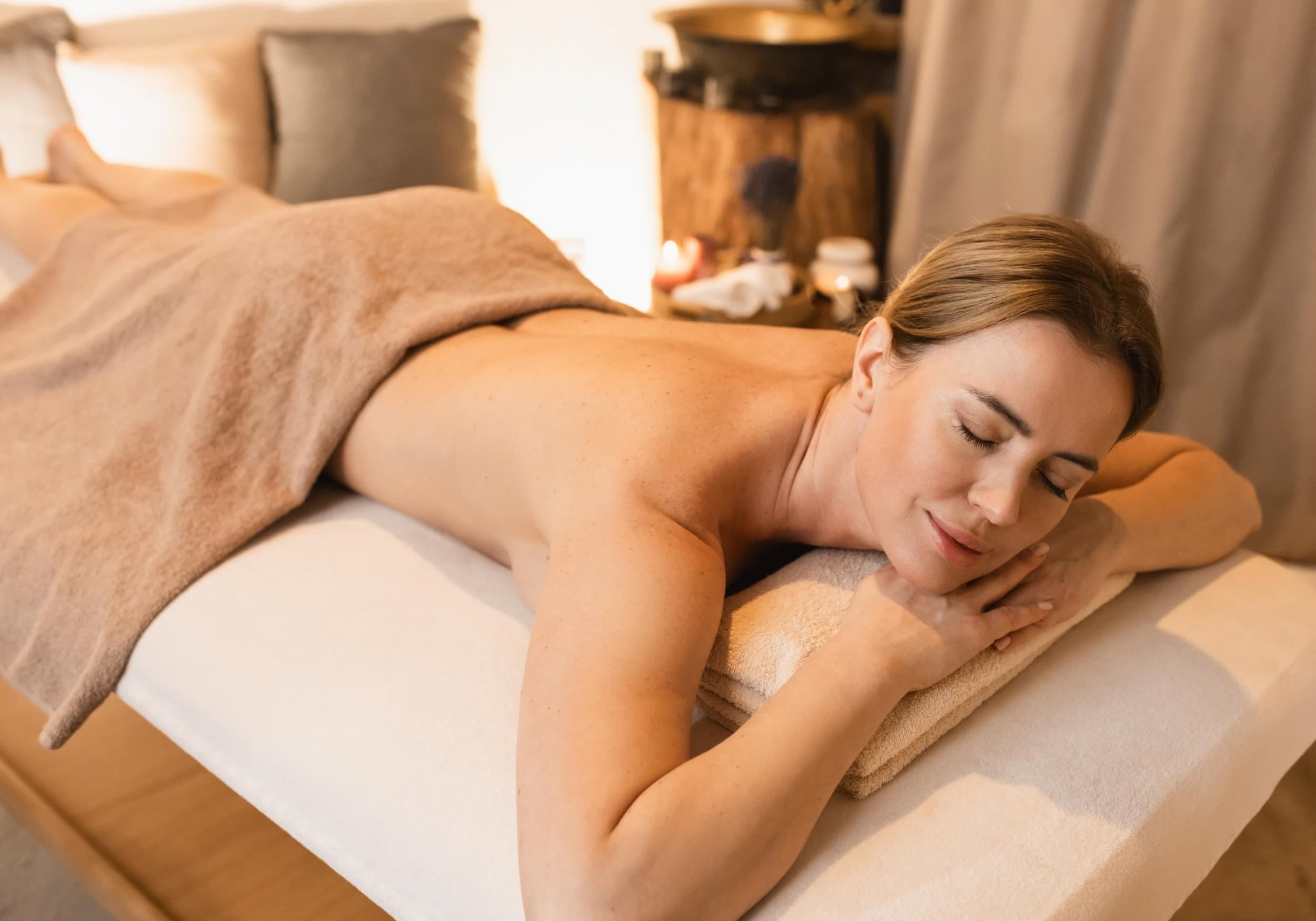 Sveikatinamasis masažas „Mystic SPA Hub“