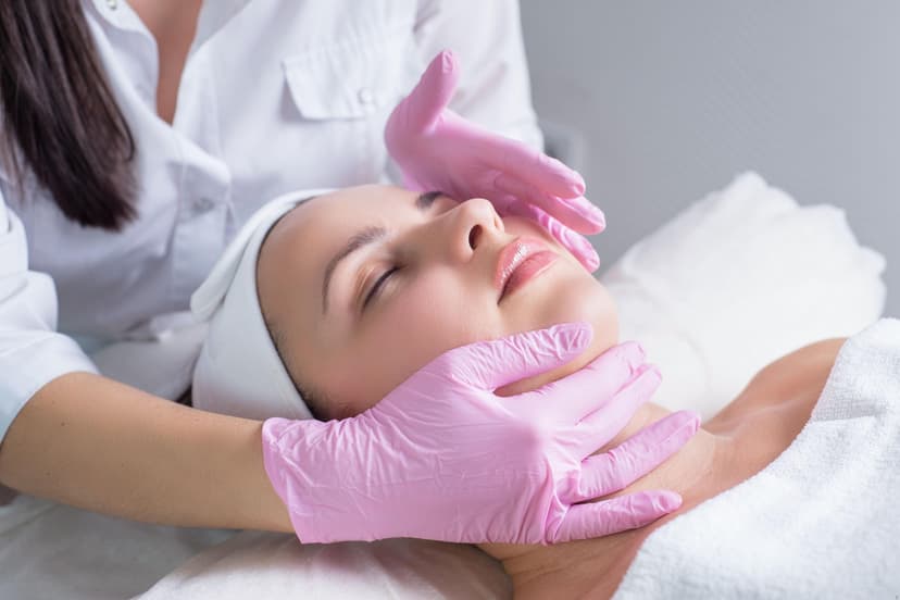 Odos atjauninimas su „Juvéderm“ VOLITE”