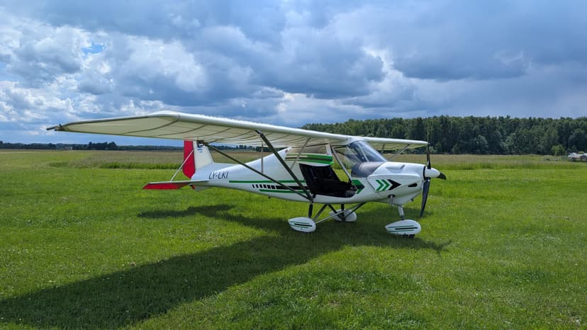 Apžvalginis mokomasis skrydis su galimybe pilotuoti