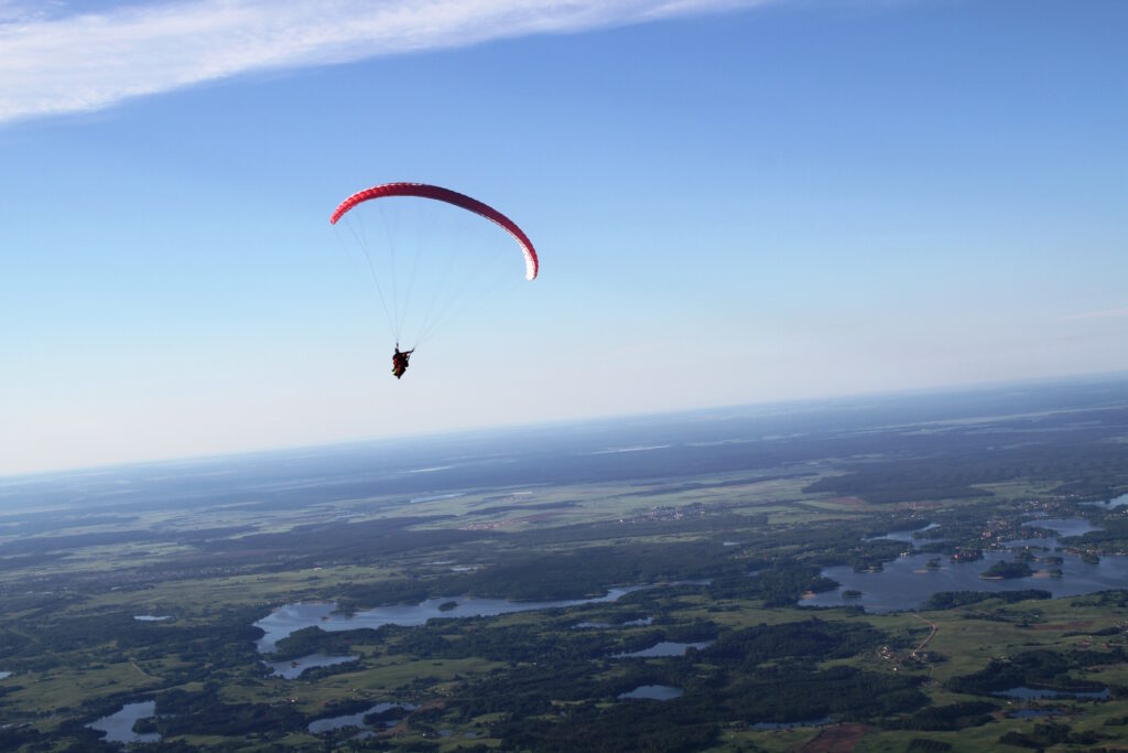 skrydis_parasparniu