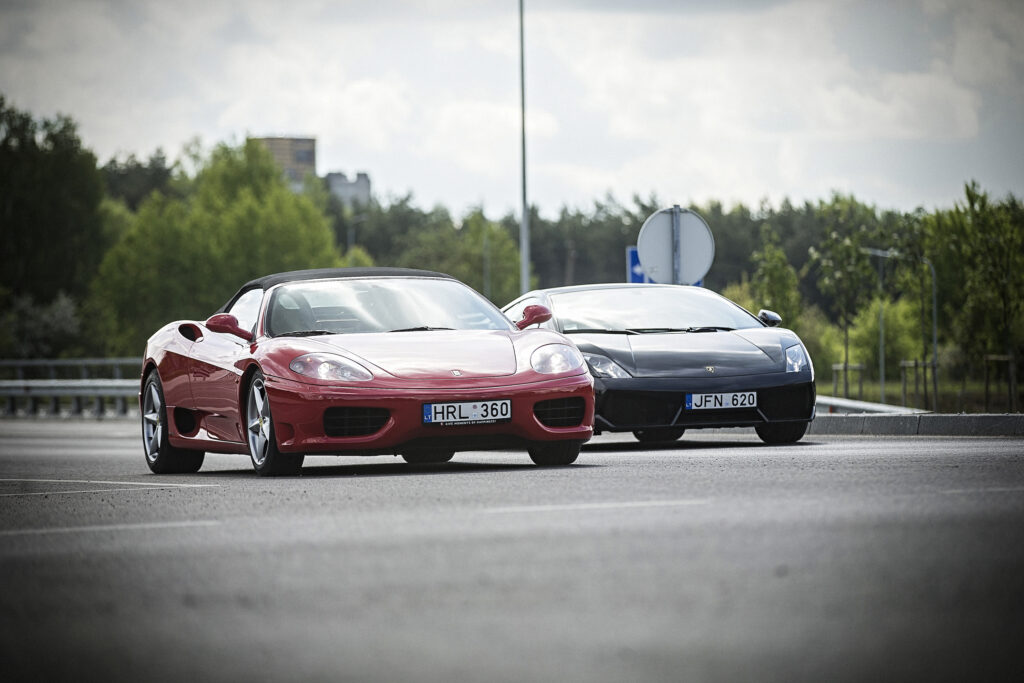 super_automobiliai